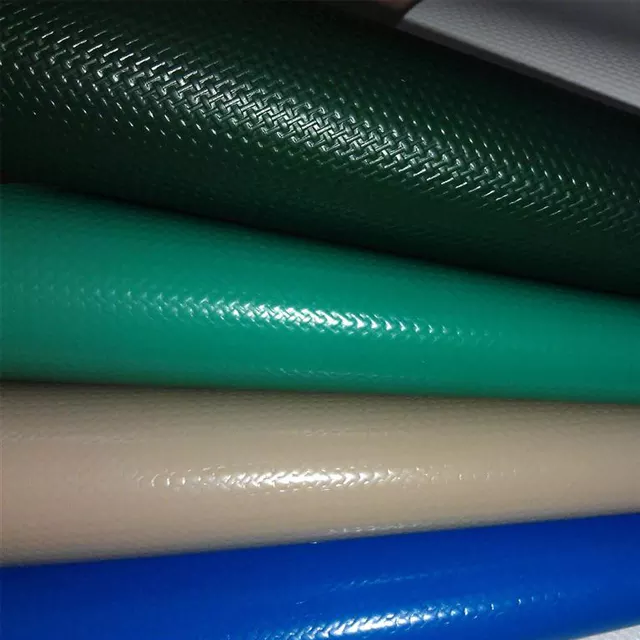 Lona de PVC preta cinza branca em rolos/material de cobertura de PVC flexível brilhante fosco em rolos 